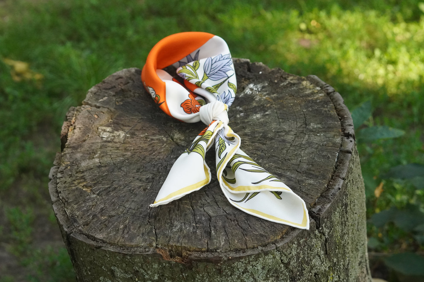 Seidentuch 52 Blütengespräch